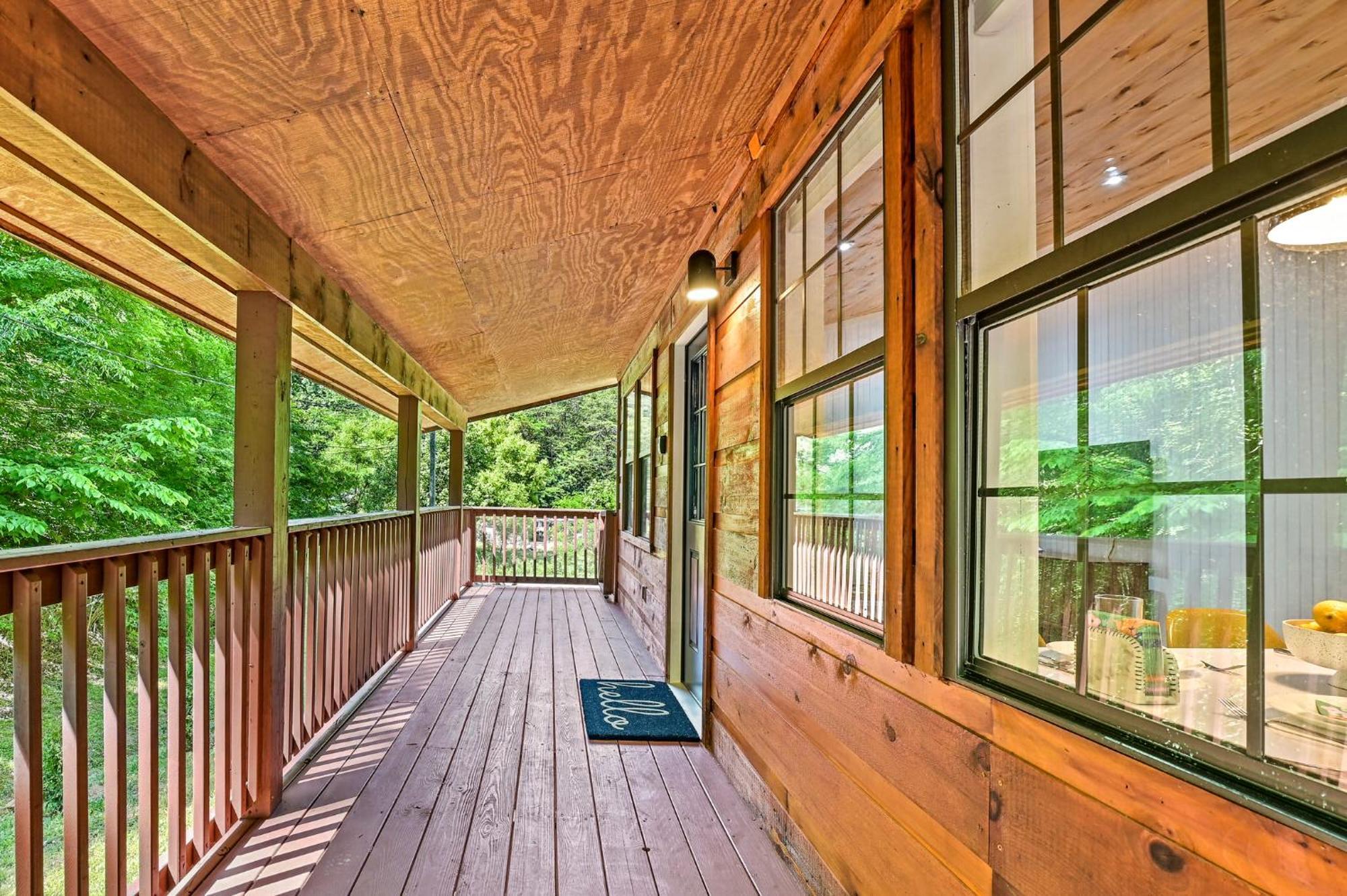 Smoky Mountains Hut Tub Cabin Dog Friendly 塞维尔维尔 外观 照片