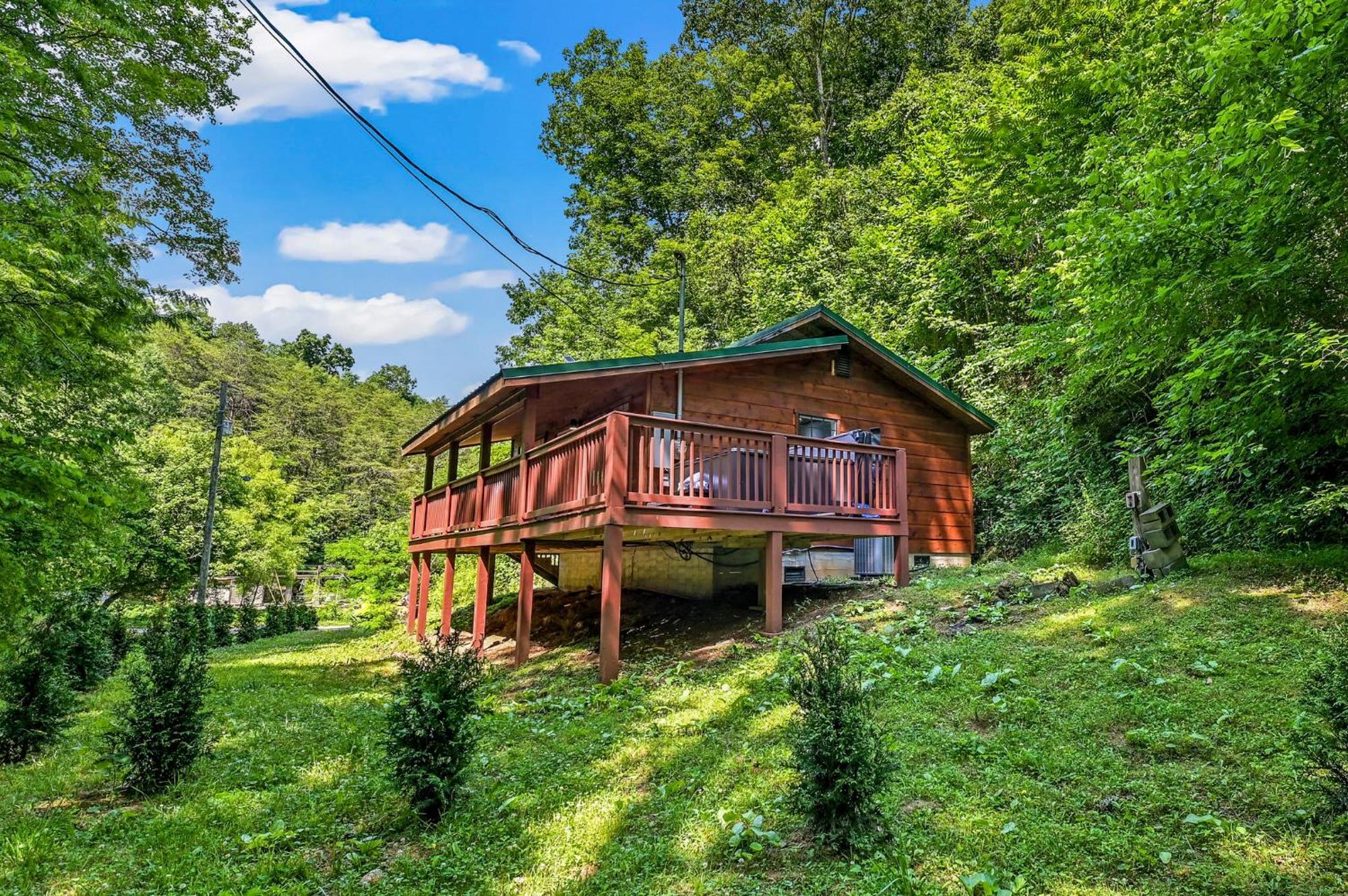 Smoky Mountains Hut Tub Cabin Dog Friendly 塞维尔维尔 外观 照片
